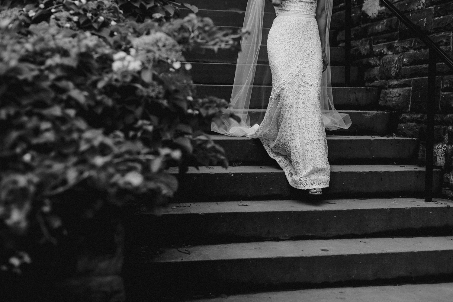 DanijelaWeddings-wedding-Toronto-CasaLoma-Berta-romantic-castle068.JPG
