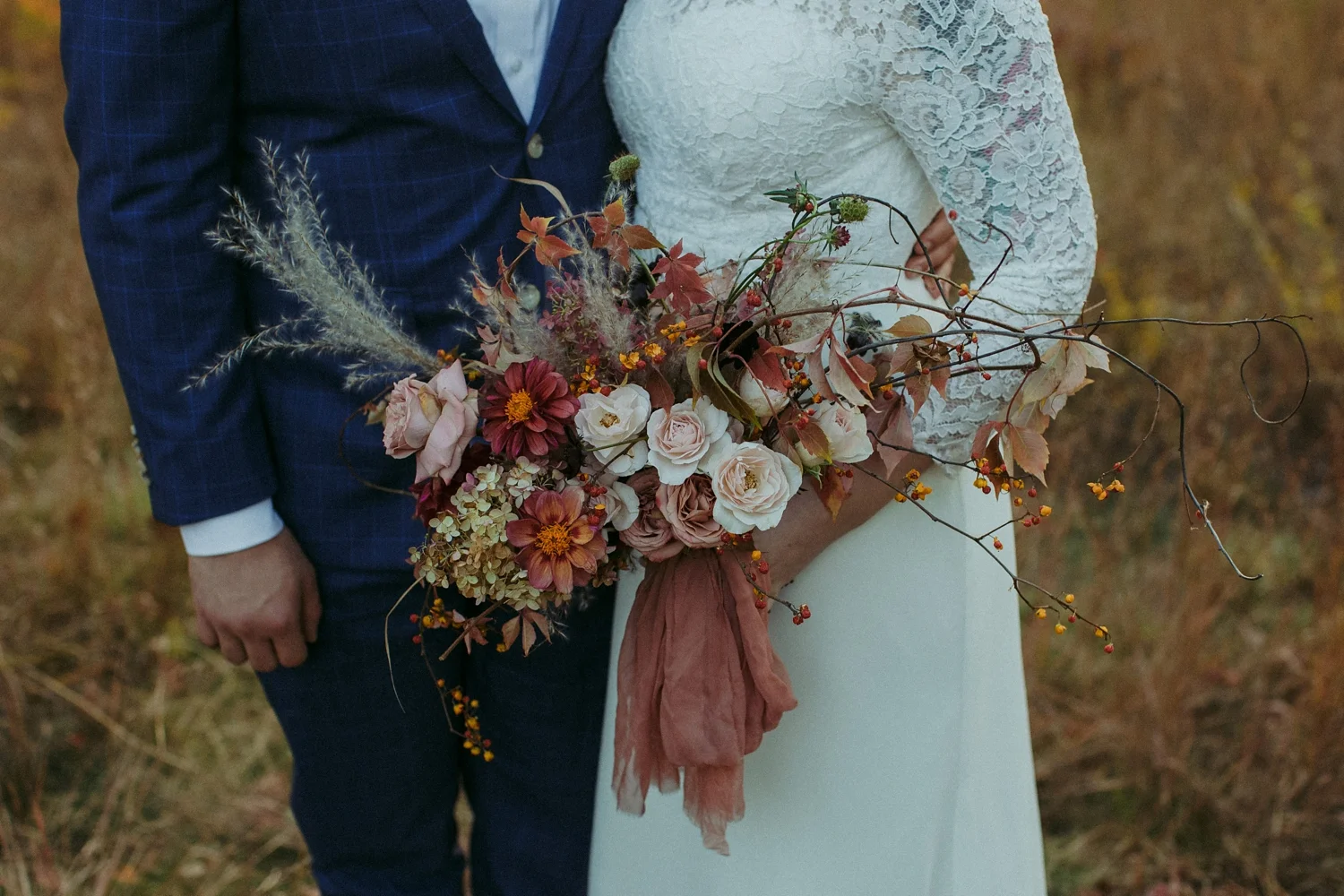 17-1021EJ-wedding-DanijelaWeddings-firstview0027.JPG