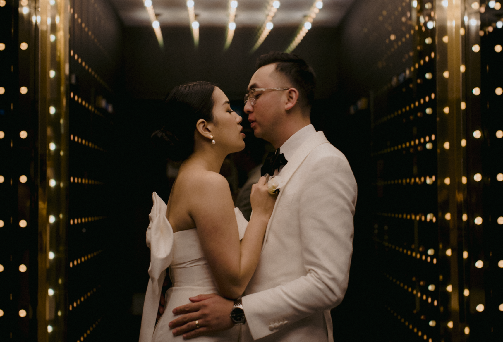 TorontoWeddingPhotographer-DanijelaWeddings-wedding-Toronto-destination-intimate-07a.png