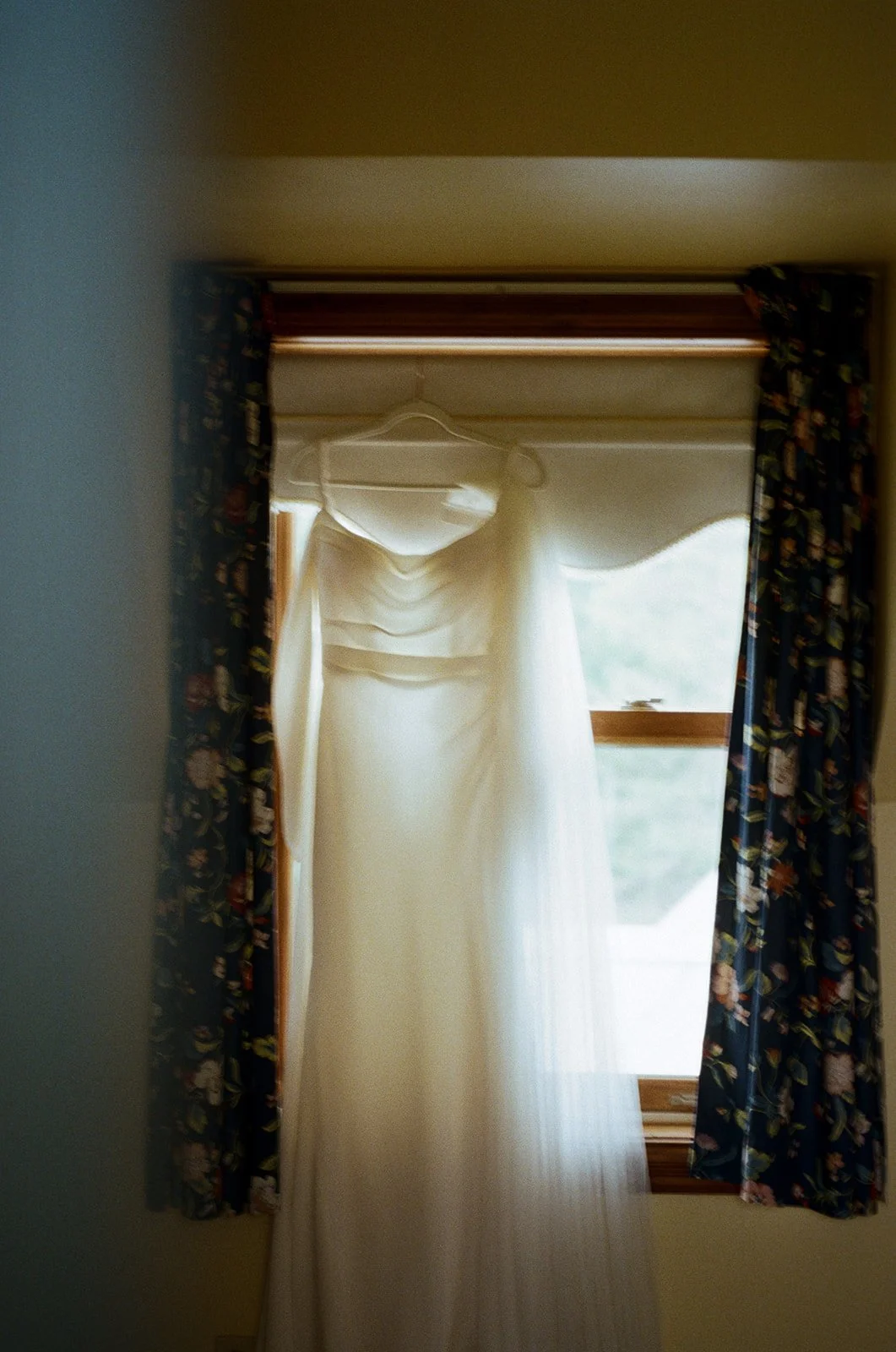 23-0624-DanijelaWeddings-DanijelaGorley-Montreal-EsaBrent-wedding-009.JPG
