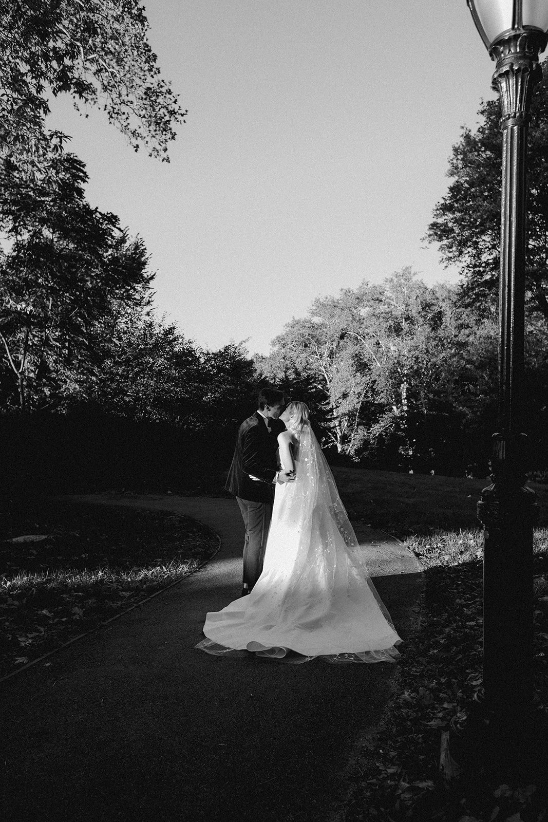 22-0924-DanijelaWeddings-DanijelaGorley-NYC-LeighLazar-wedding-097.JPG
