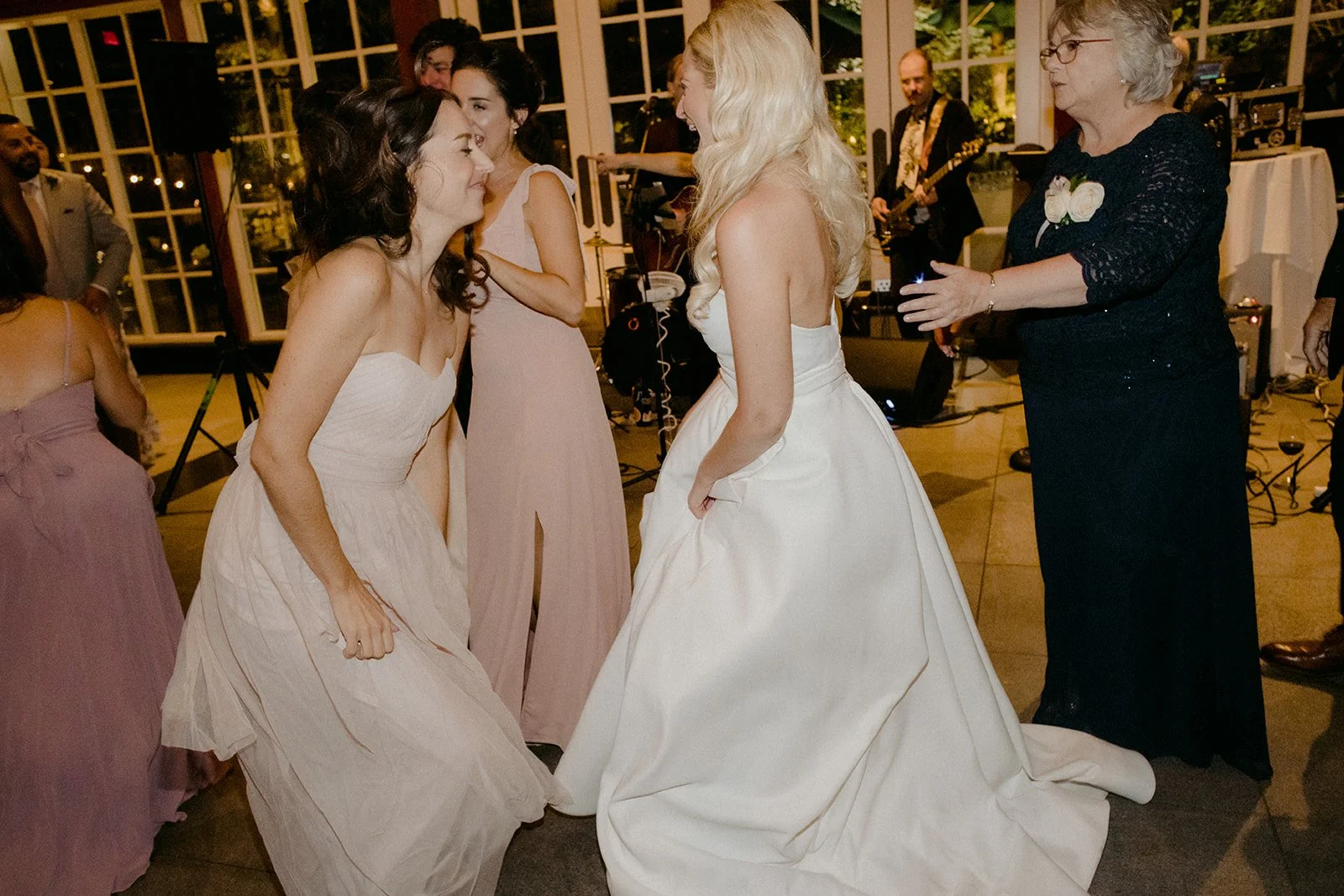 22-0924-DanijelaWeddings-DanijelaGorley-NYC-LeighLazar-wedding-175.JPG