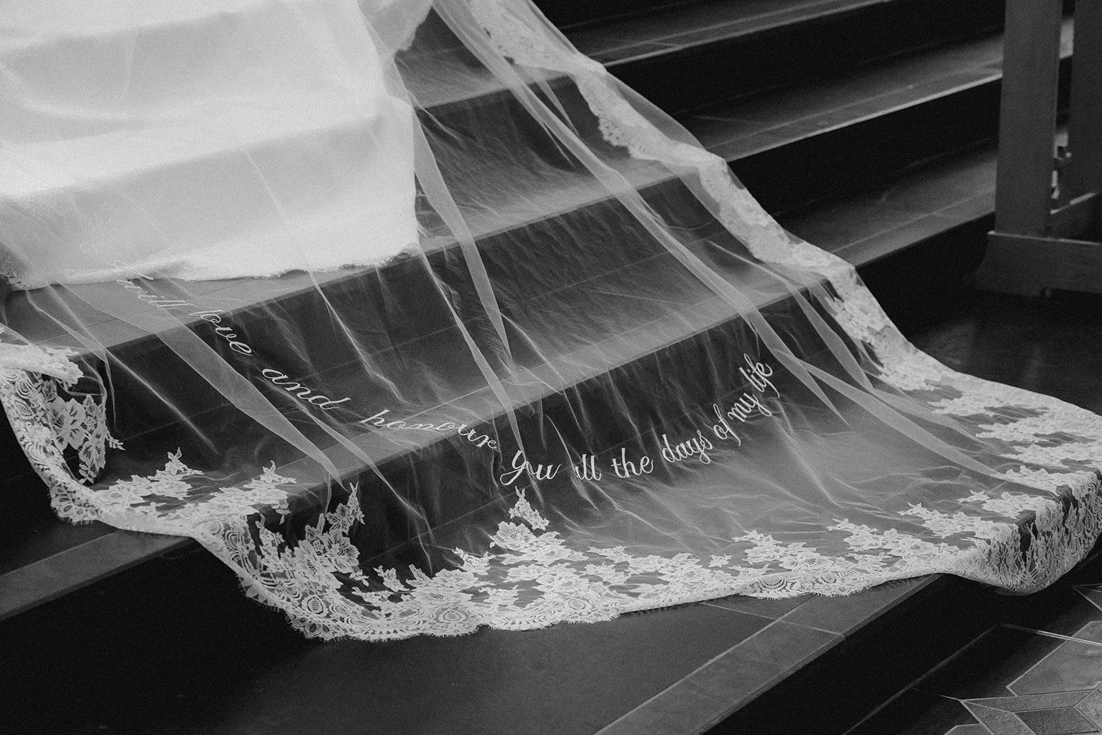 22-0910-DanijelaWeddings-DanijelaGorley-ROM-Estelle&Andrew-wedding-064.JPG