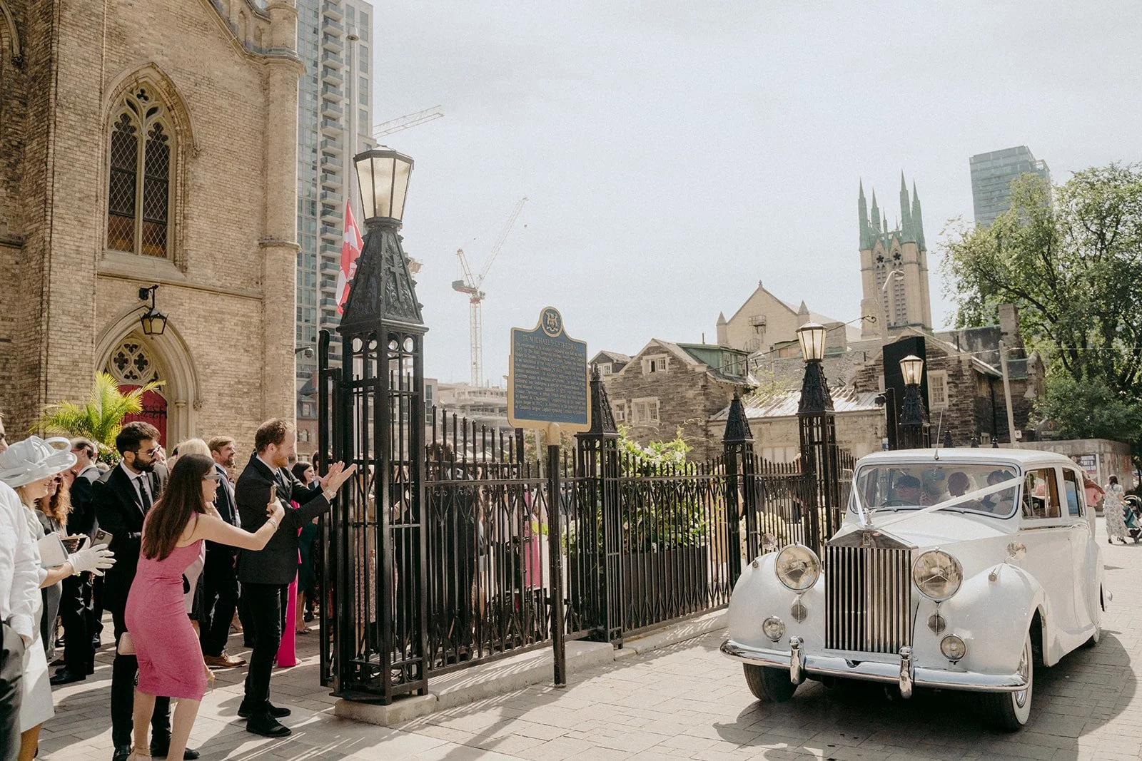 22-0910-DanijelaWeddings-DanijelaGorley-ROM-Estelle&Andrew-wedding-097.JPG