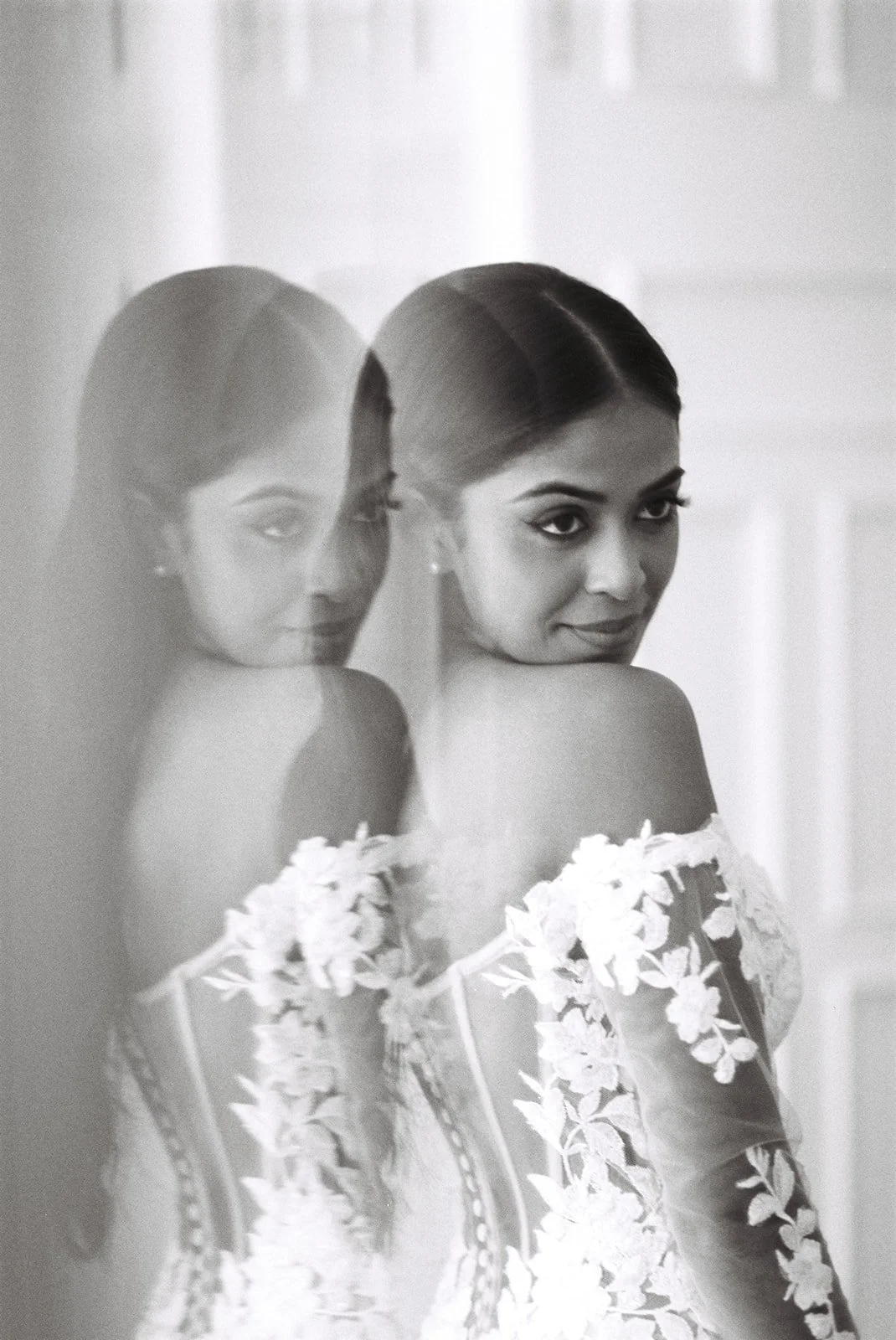 22-0901-DanijelaWeddings-DanijelaGorley-GraydonHall-AmalkaMitch-wedding-015.JPG