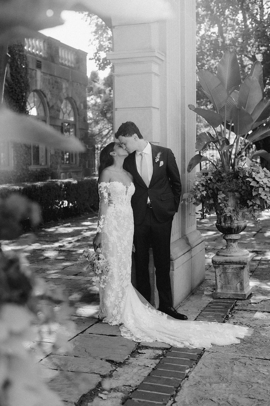 22-0901-DanijelaWeddings-DanijelaGorley-GraydonHall-AmalkaMitch-wedding-030.JPG