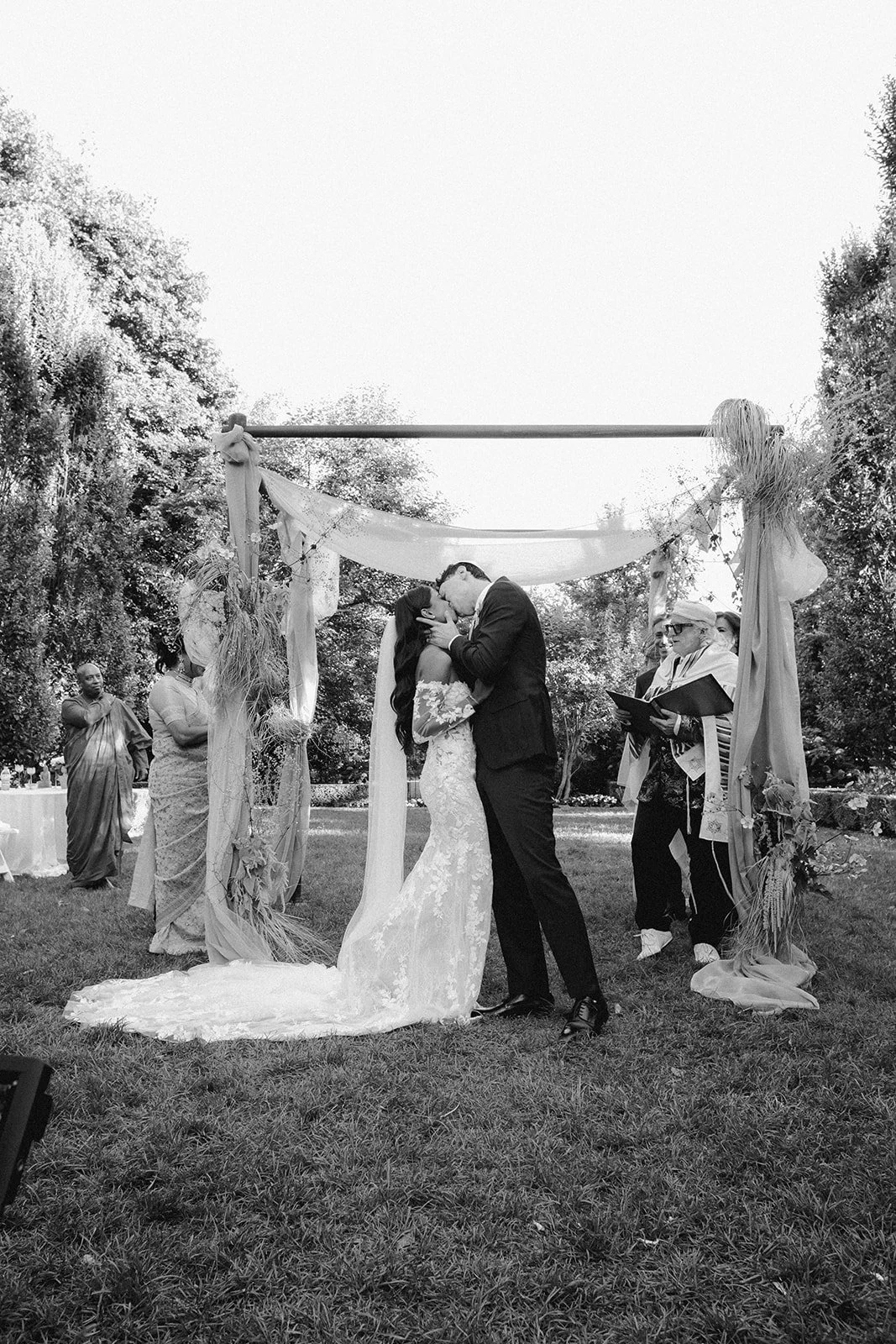 22-0901-DanijelaWeddings-DanijelaGorley-GraydonHall-AmalkaMitch-wedding-096.JPG