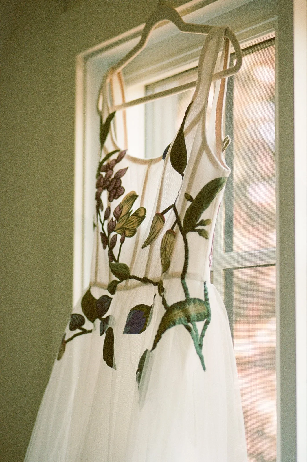 22-0920-DanijelaWeddings-DanijelaGorley-MountBruno-Montreal-EmmaMolsonFredVennat-wedding-015.JPG
