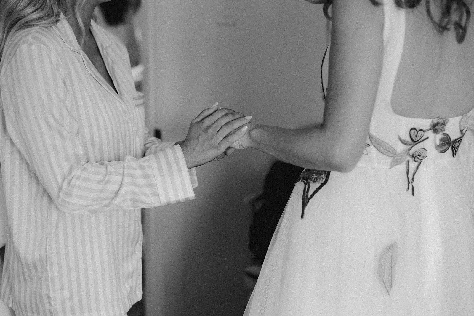 22-0920-DanijelaWeddings-DanijelaGorley-MountBruno-Montreal-EmmaMolsonFredVennat-wedding-022.JPG
