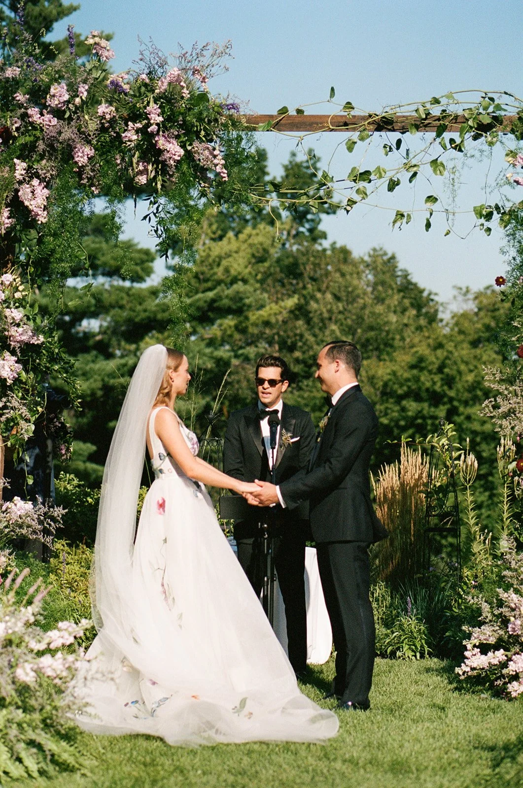 22-0920-DanijelaWeddings-DanijelaGorley-MountBruno-Montreal-EmmaMolsonFredVennat-wedding-074.JPG