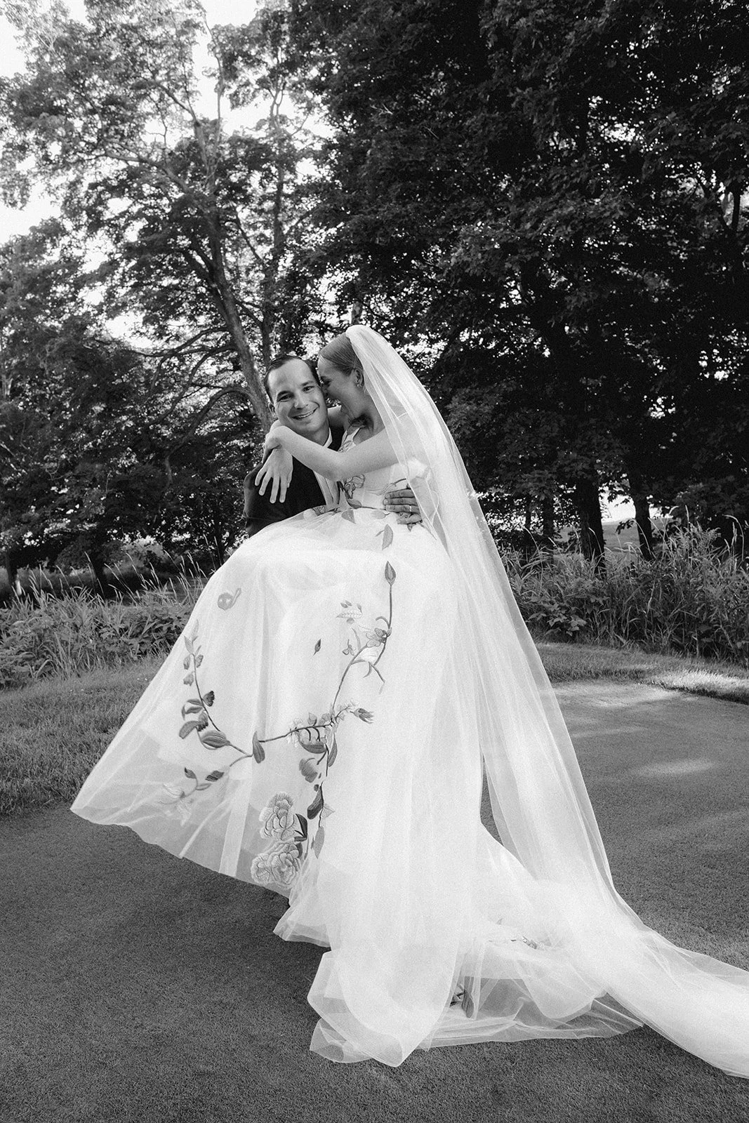 22-0920-DanijelaWeddings-DanijelaGorley-MountBruno-Montreal-EmmaMolsonFredVennat-wedding-095.JPG