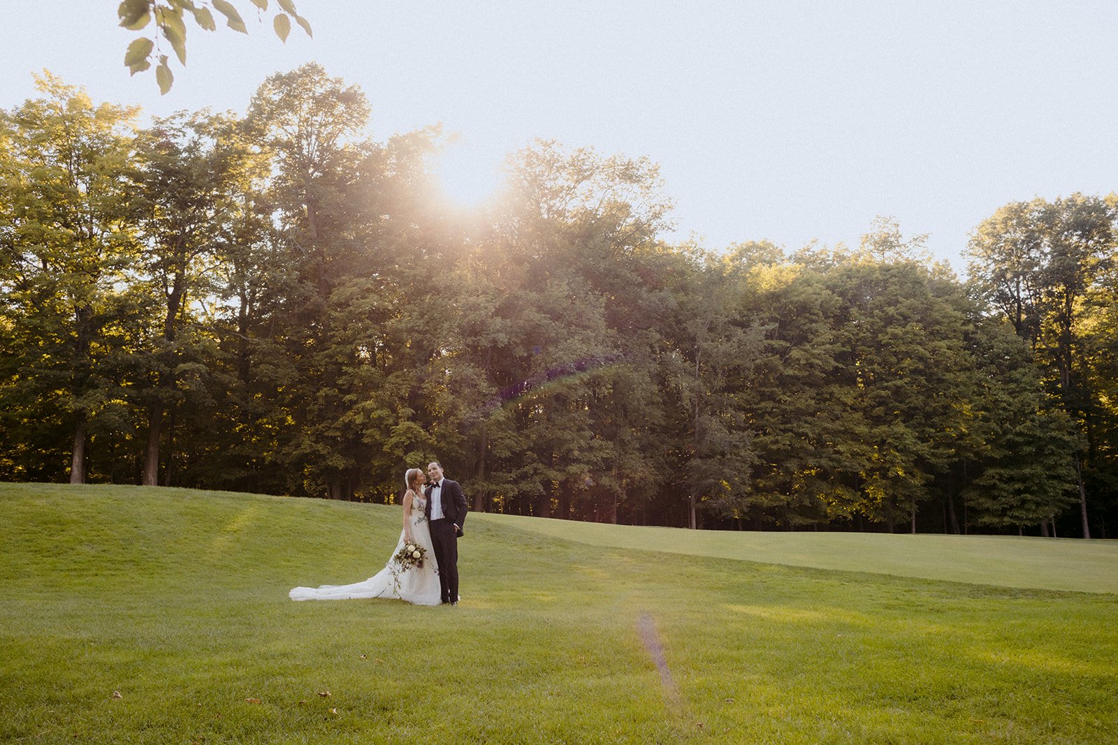22-0920-DanijelaWeddings-DanijelaGorley-MountBruno-Montreal-EmmaMolsonFredVennat-wedding-097.JPG