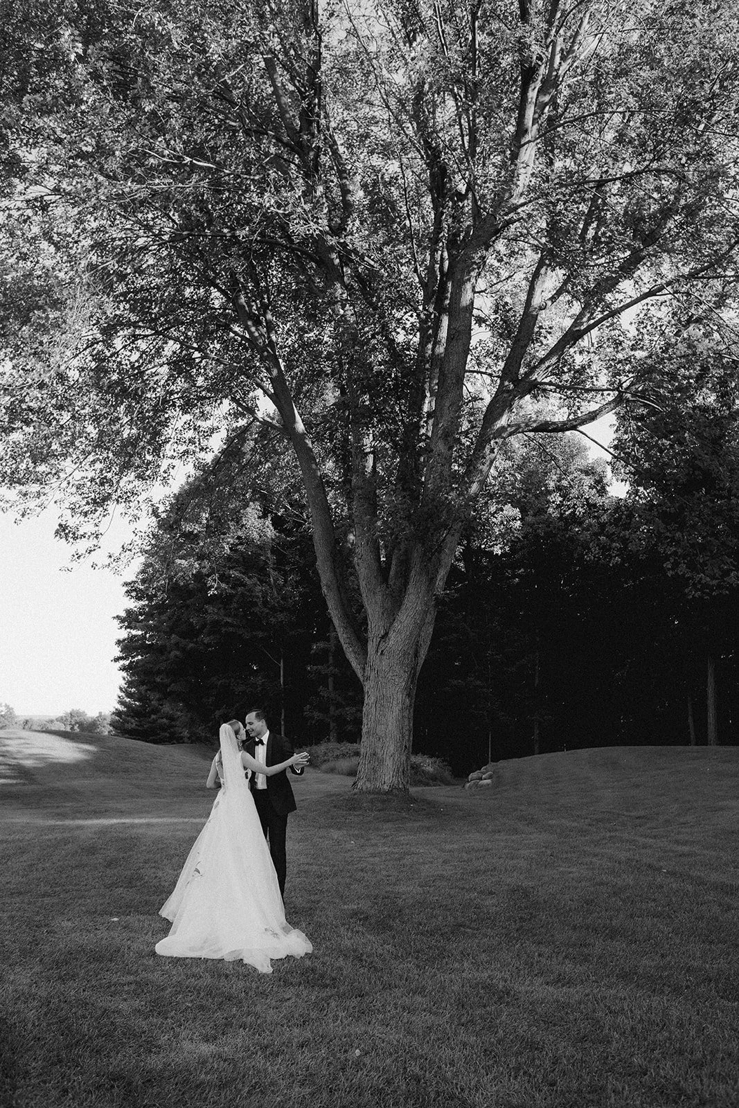 22-0920-DanijelaWeddings-DanijelaGorley-MountBruno-Montreal-EmmaMolsonFredVennat-wedding-101.JPG