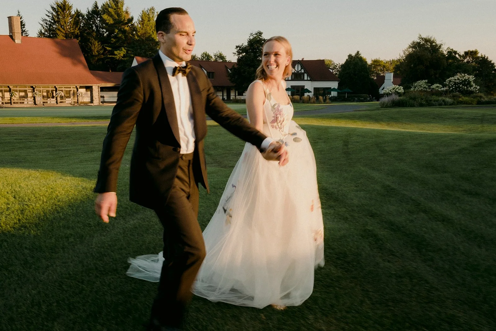 22-0920-DanijelaWeddings-DanijelaGorley-MountBruno-Montreal-EmmaMolsonFredVennat-wedding-146.JPG
