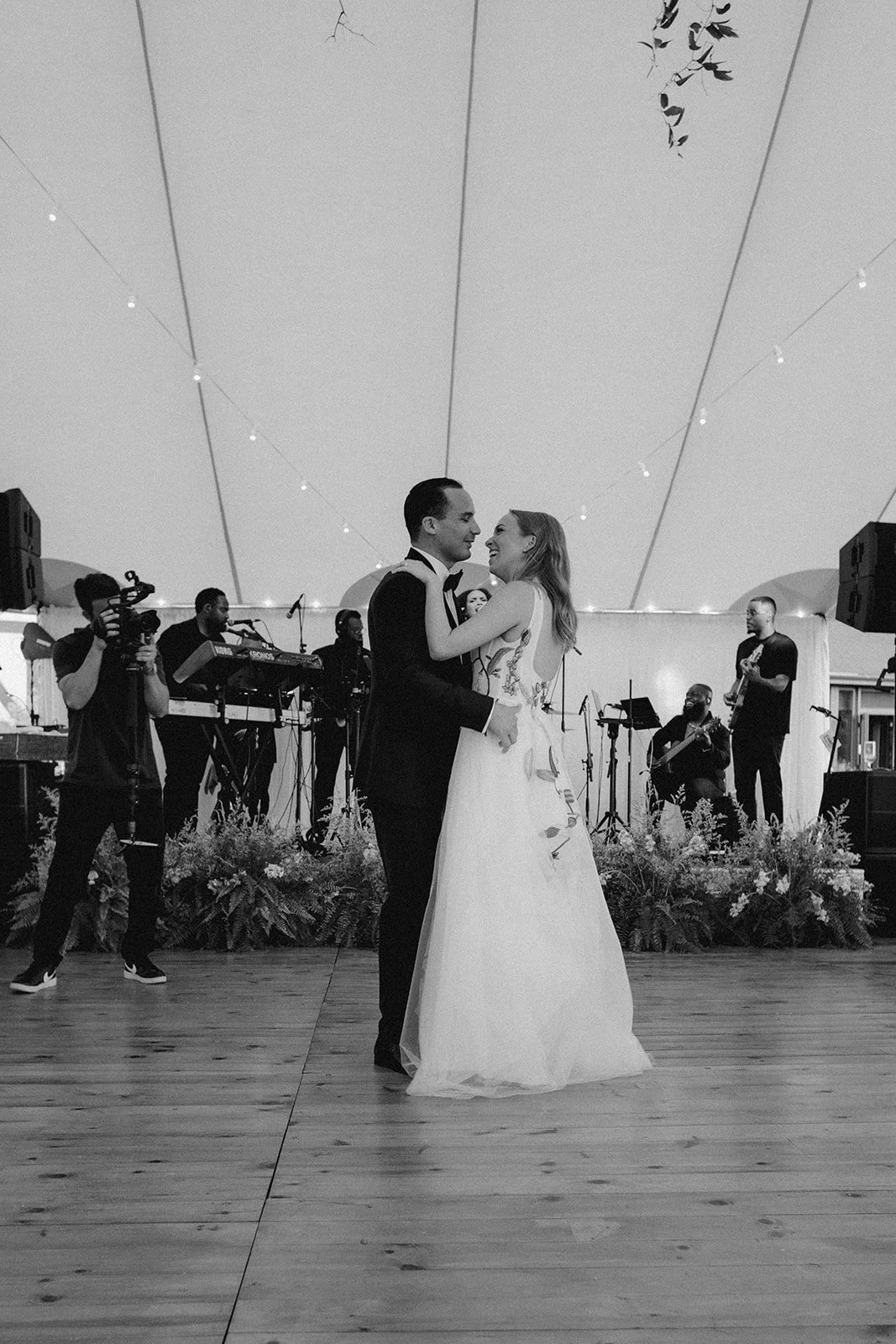 22-0920-DanijelaWeddings-DanijelaGorley-MountBruno-Montreal-EmmaMolsonFredVennat-wedding-155.JPG