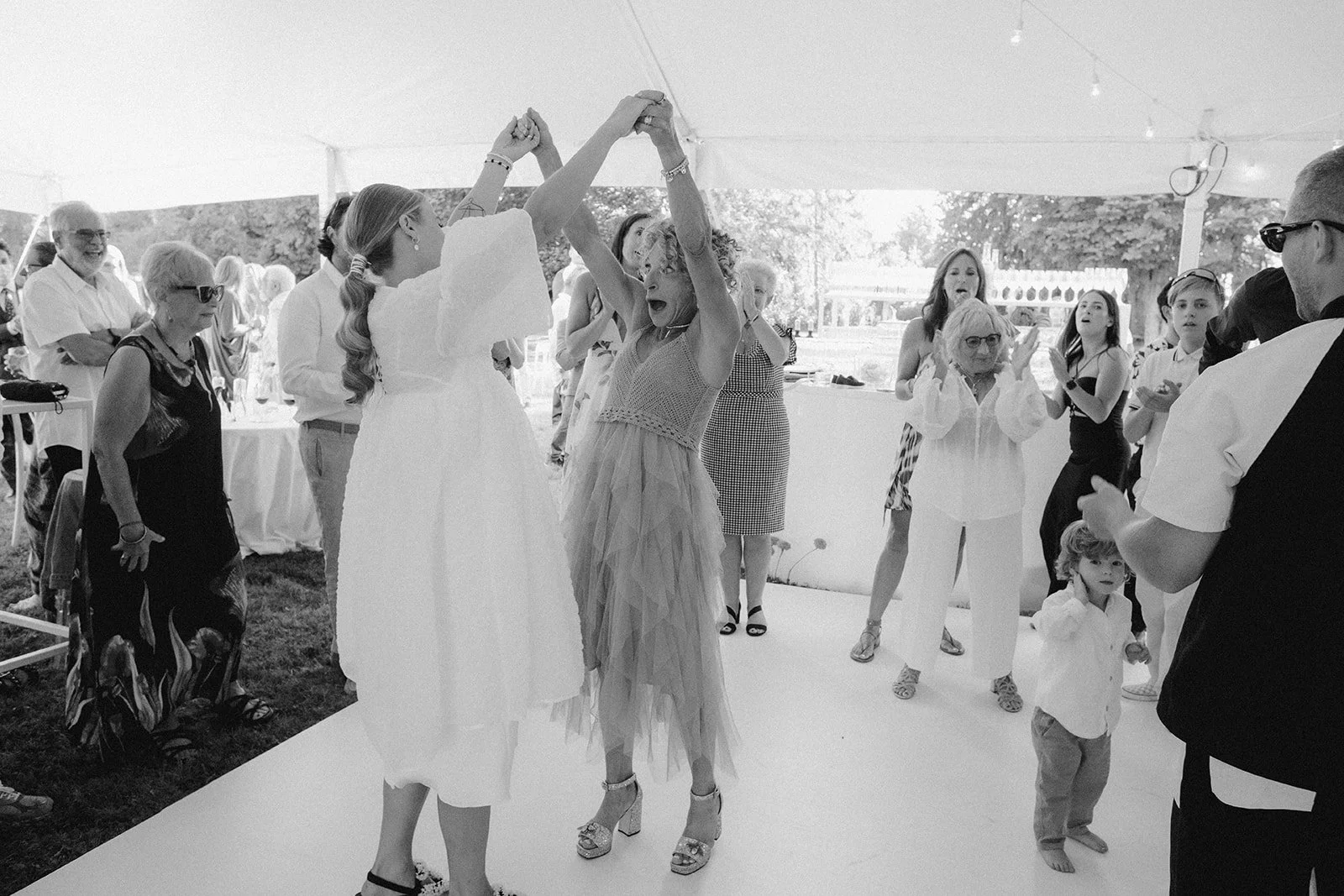 22-0812-DanijelaWeddings-DanijelaGorley-Ontario-StephZach-wedding-147.JPG
