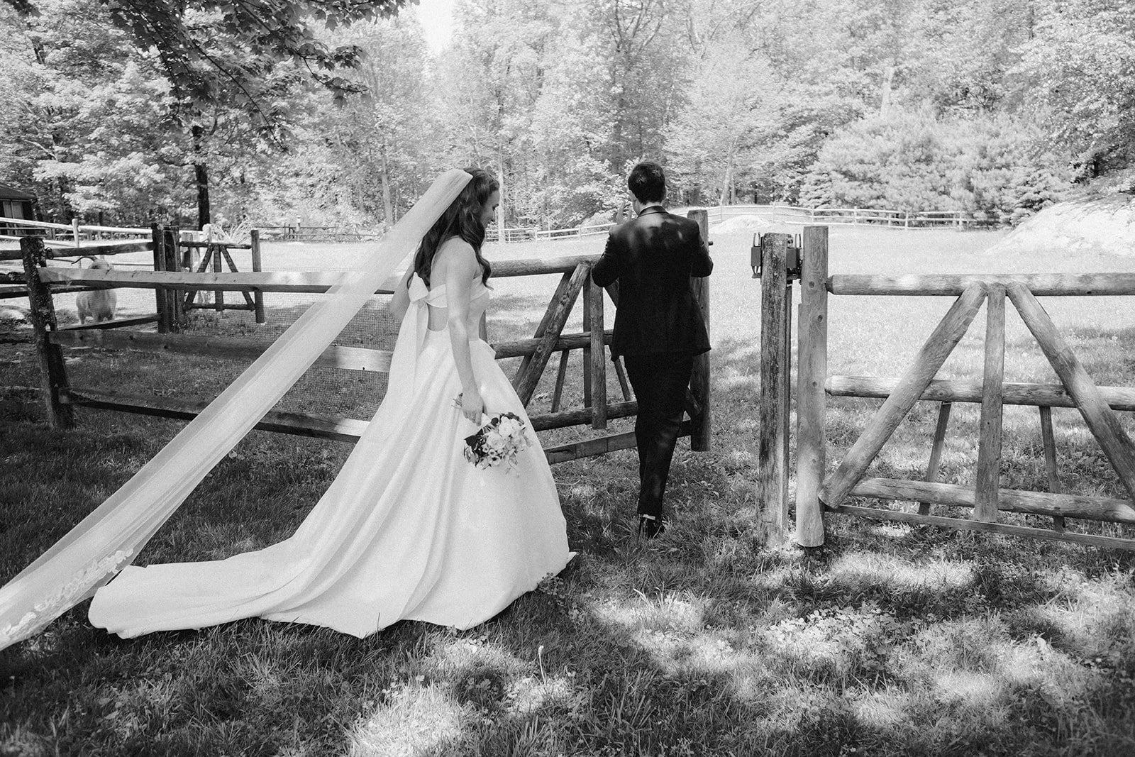 22-0521-DanijelaWeddings-DanijelaGorley-NYC-Brooklyn-HeathIsaai-wedding-057.JPG
