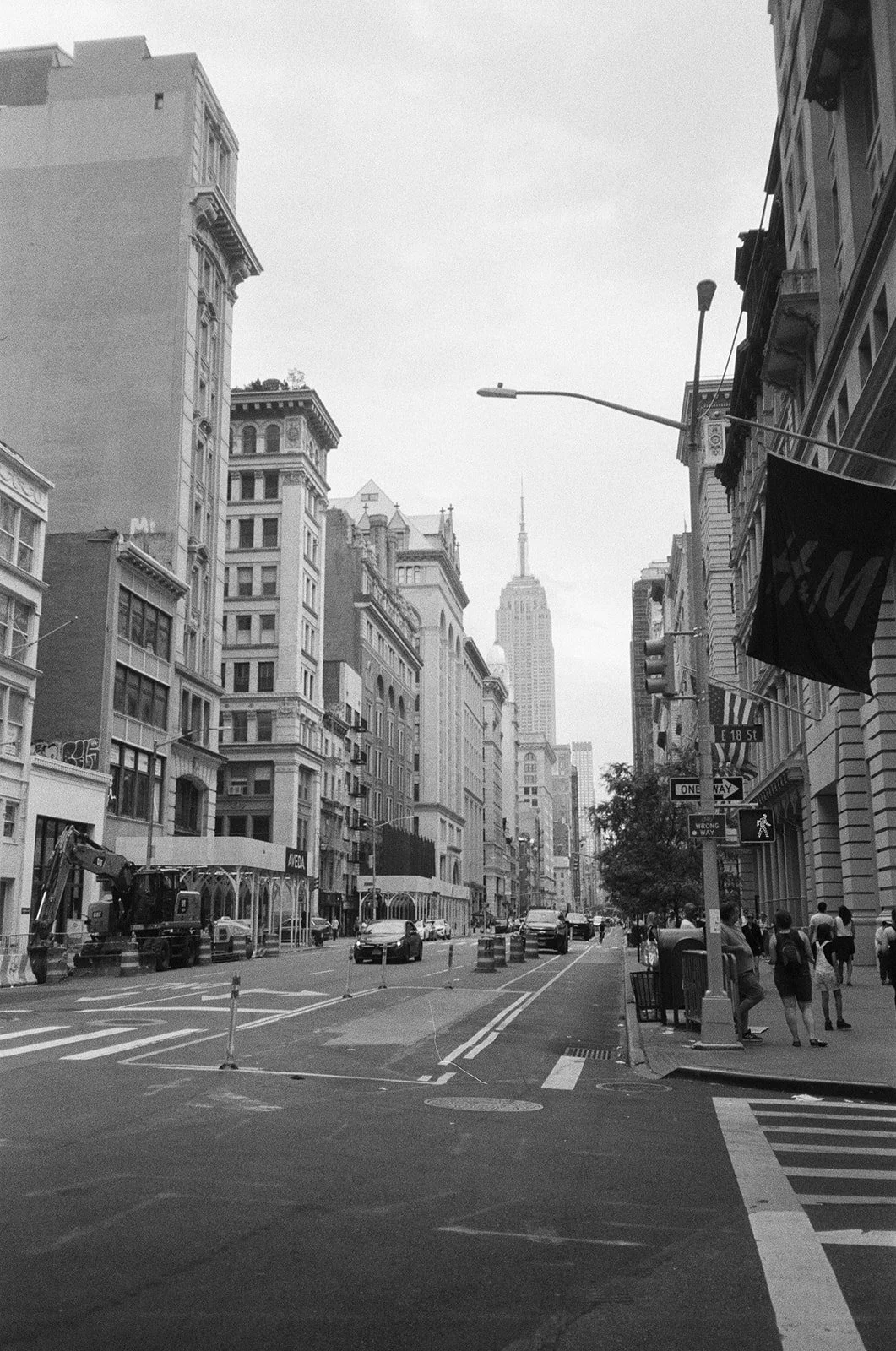 22-0521-DanijelaWeddings-DanijelaGorley-NYC-Brooklyn-HeathIsaai-wedding-059.JPG
