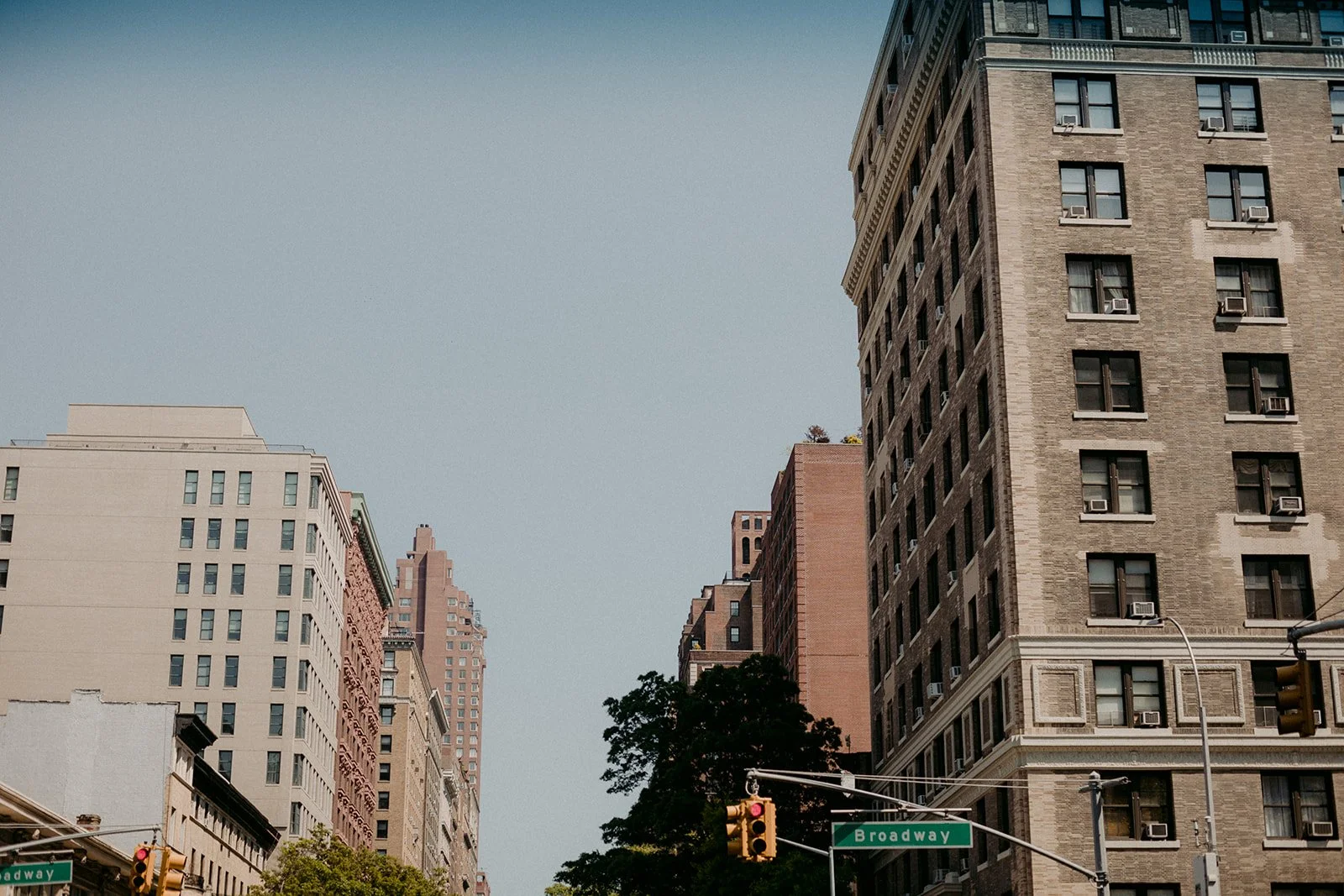 22-0521-DanijelaWeddings-DanijelaGorley-NYC-Brooklyn-HeathIsaai-wedding-060.JPG