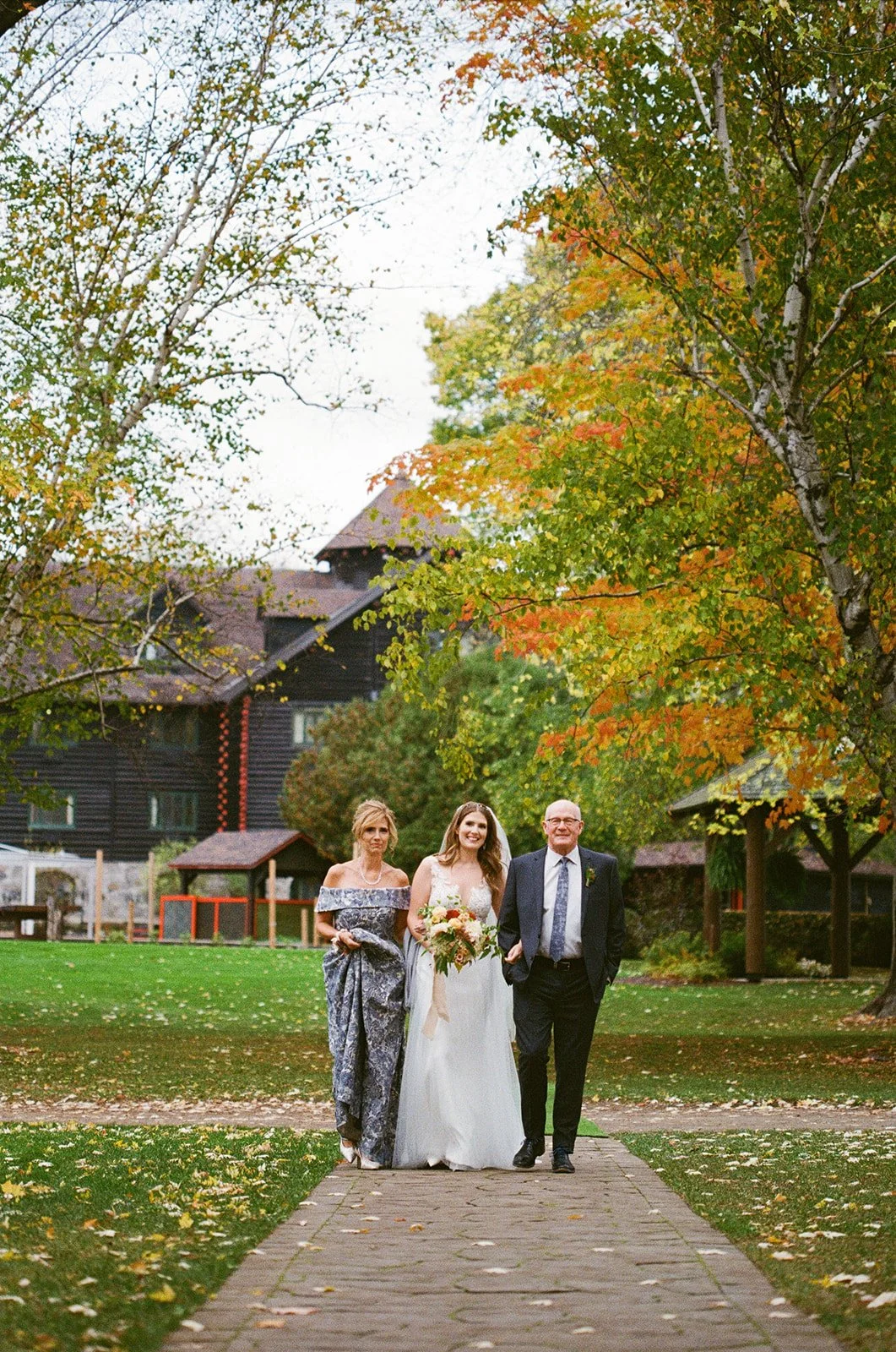 21-1022-DanijelaWeddings-DanijelaGorley-FairmontMontebello-AndreaMitch-wedding-039.JPG