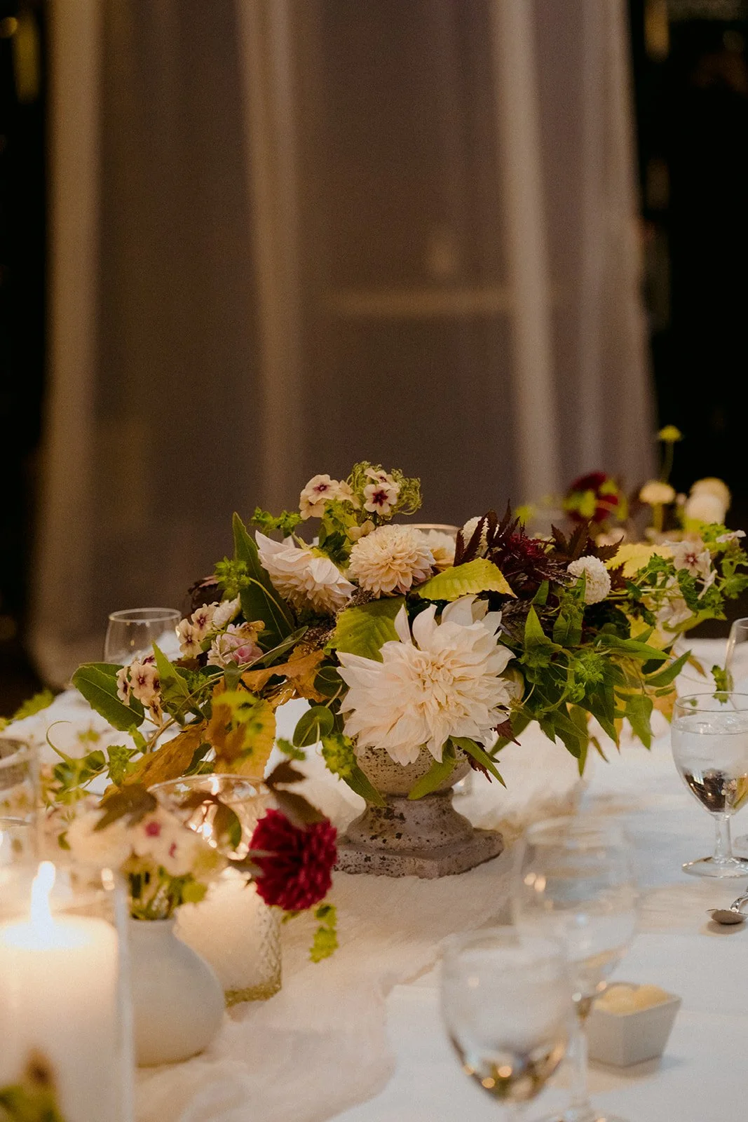 21-1022-DanijelaWeddings-DanijelaGorley-FairmontMontebello-AndreaMitch-wedding-092.JPG