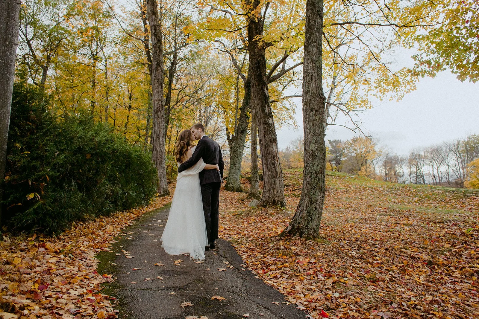 21-1022-DanijelaWeddings-DanijelaGorley-FairmontMontebello-AndreaMitch-wedding-098.JPG