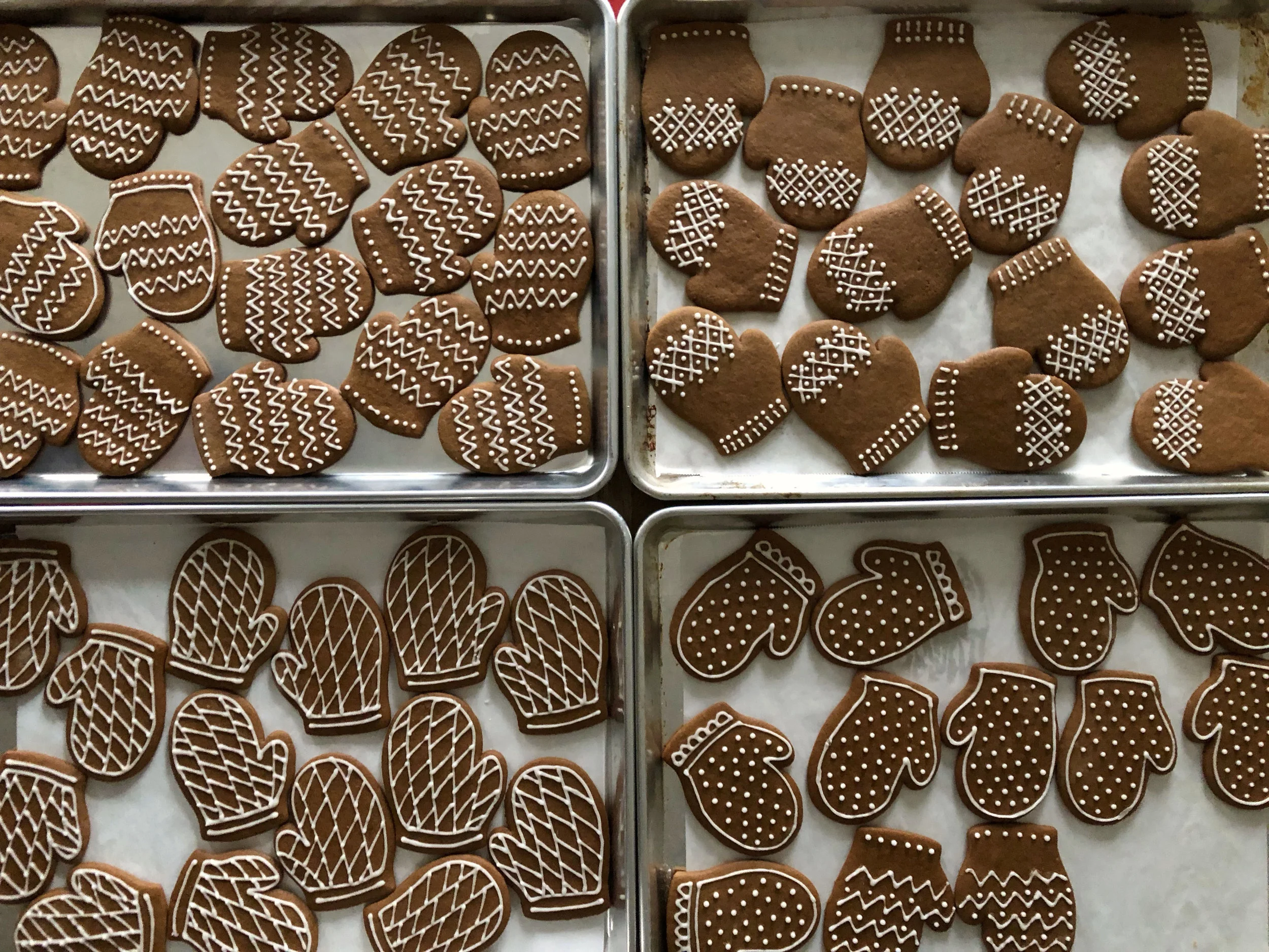 Gingerbread Mittens