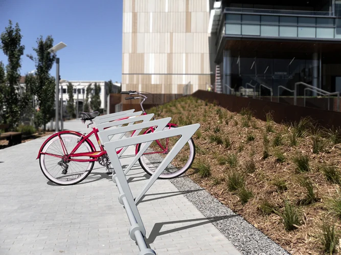 research building_2.jpg