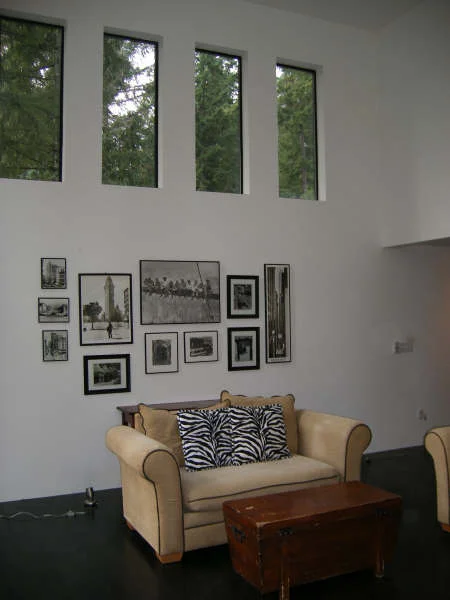 2-Story Area