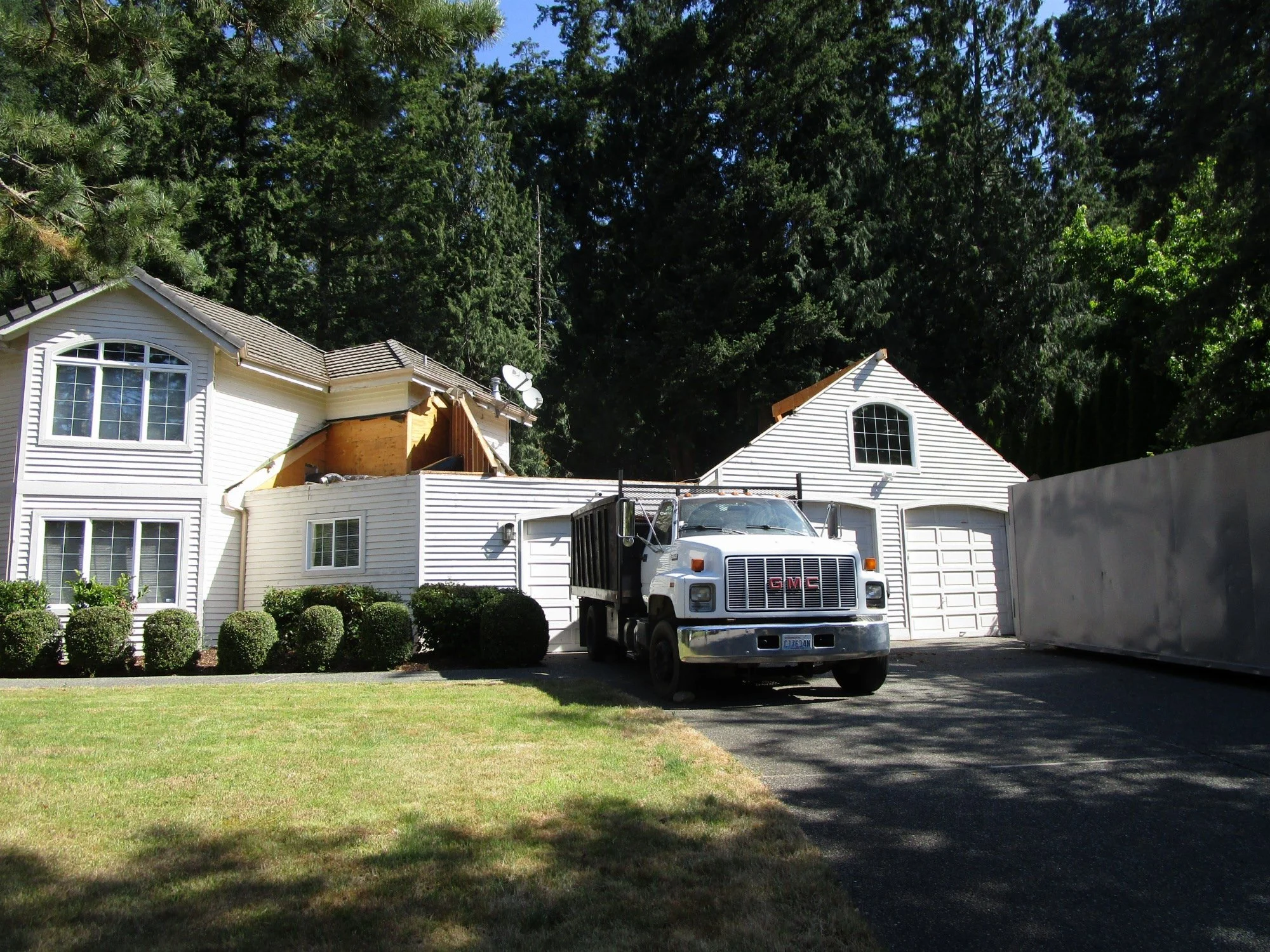 Roof rafters are 95% gone! Eventually some of the second floor heated areas will see demo and renovation, but they won't bust into those areas for a bit.