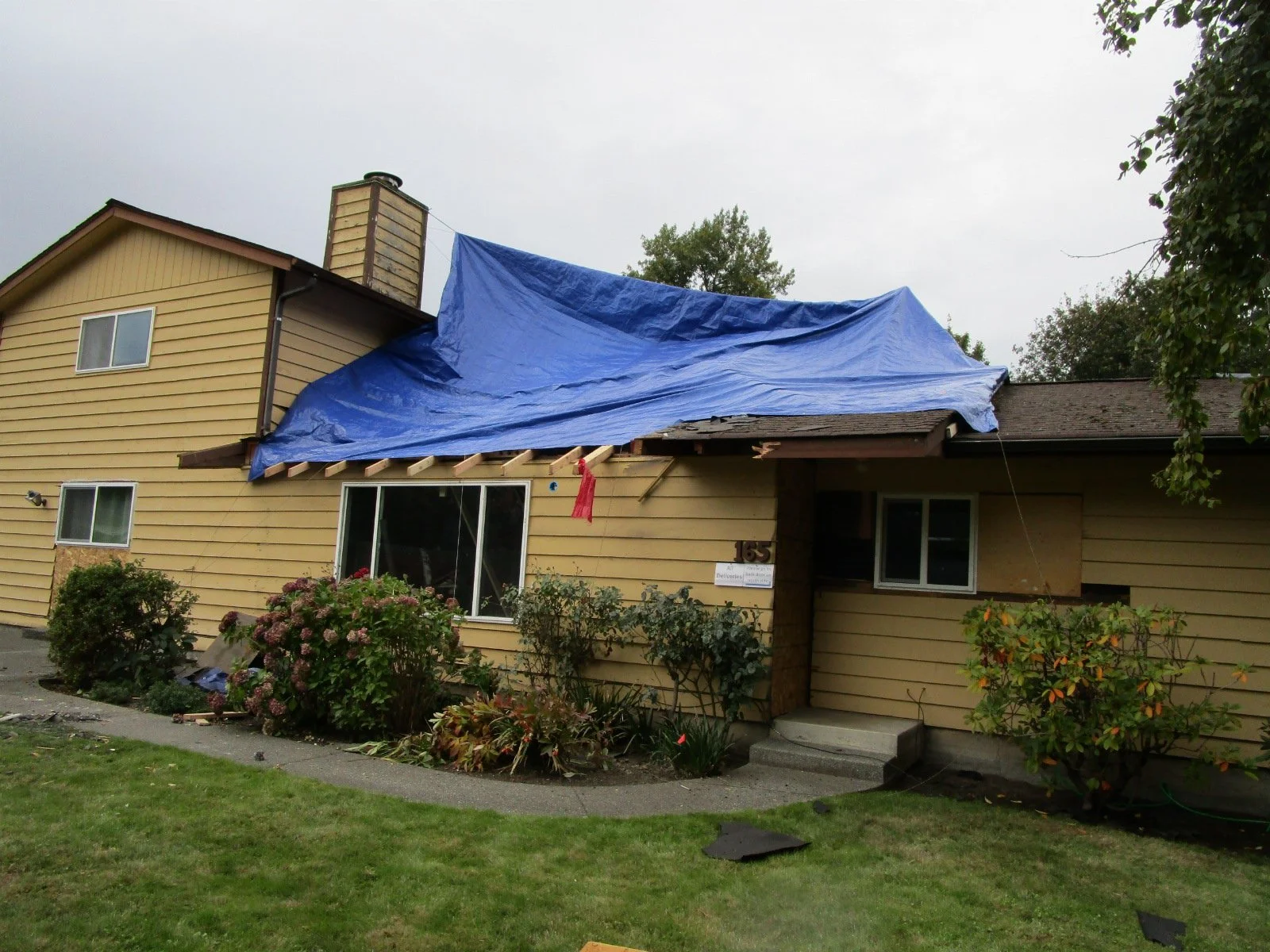 Trusses arrived and placed.