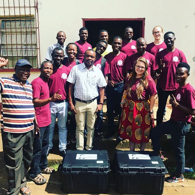 Smart boxes have arrived to Robertsport highschool! 20 computers eith all tge content needed to help teachers and students to pass their WASSCE or equivalent to the US SAT.