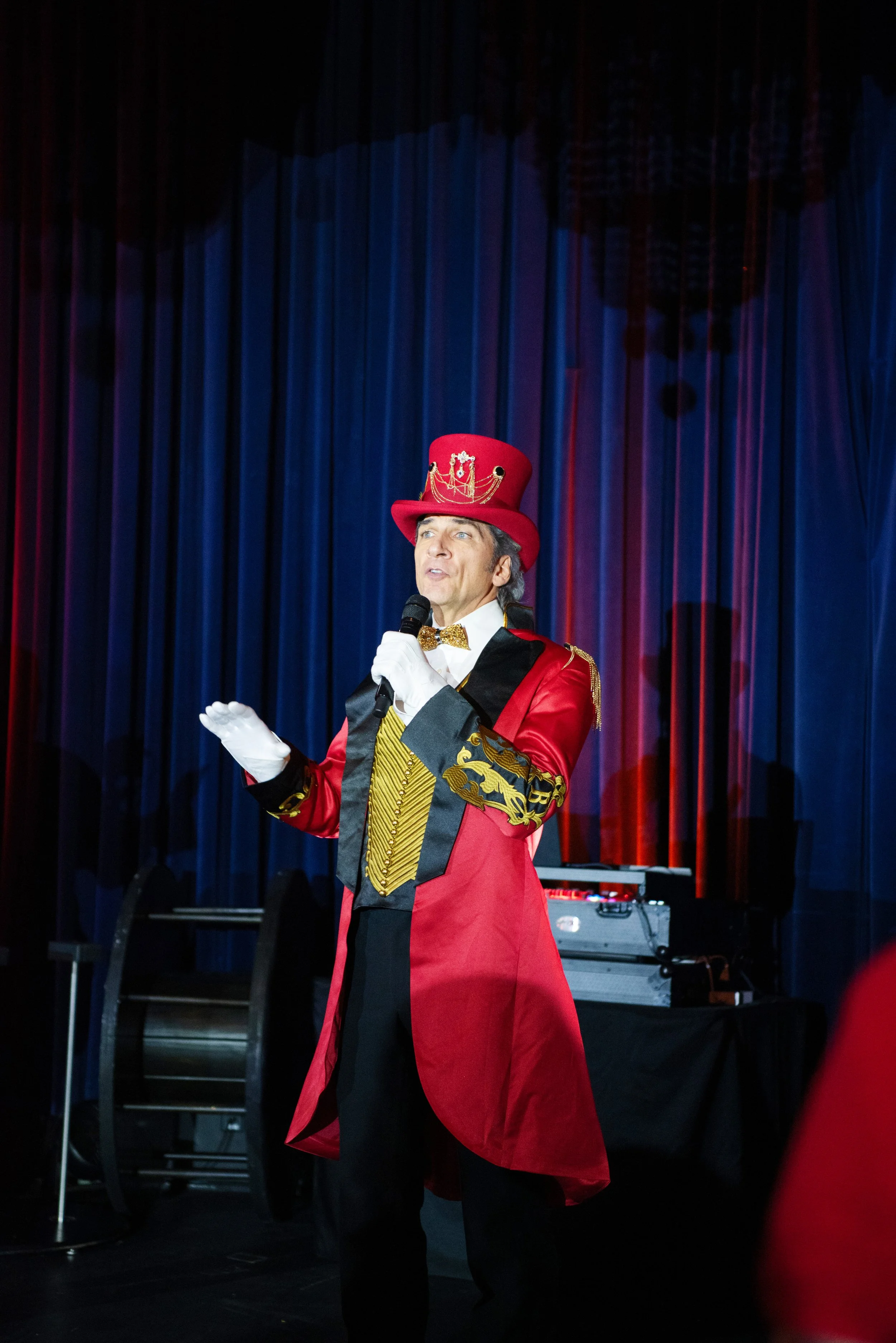 241212-EOHoliday-0381-BarbieHull.jpg