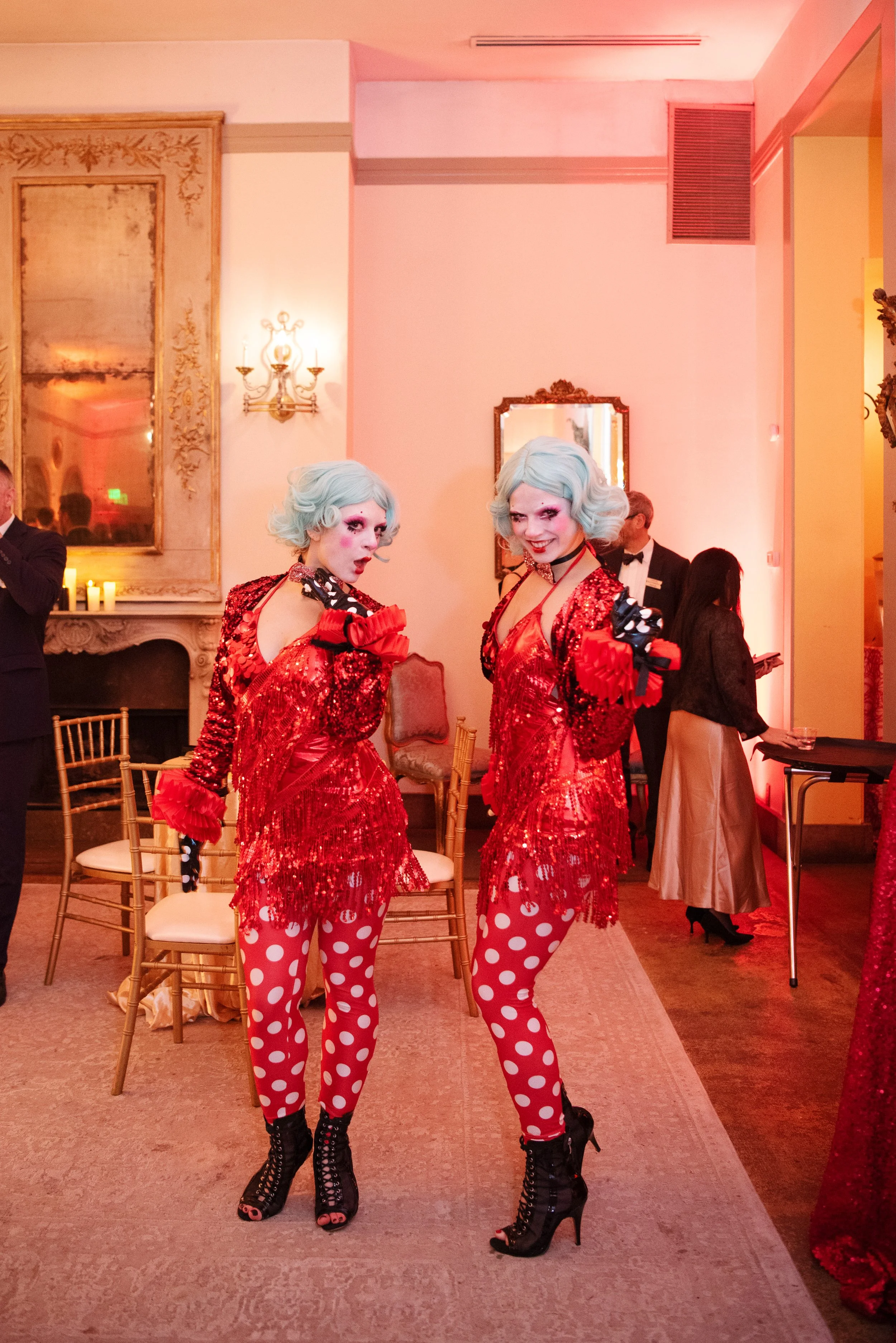 241212-EOHoliday-0325-BarbieHull.jpg