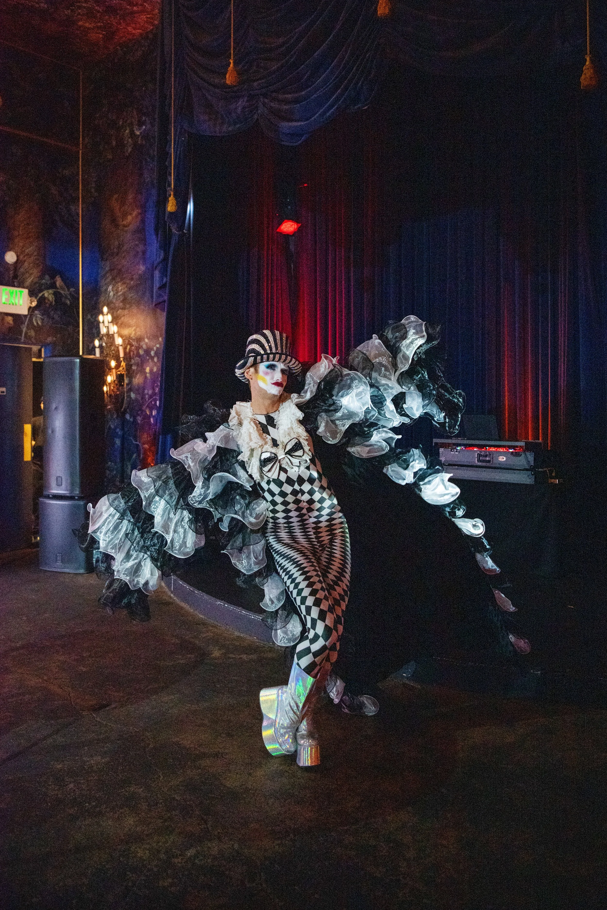 241212-EOHoliday-0139-BarbieHull.jpg