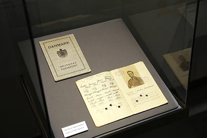 2013 Im Dienste des Friedens in Ausstellung 16.JPG