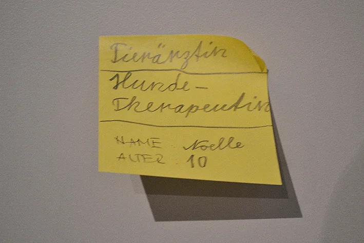 Liechtensteinsiches_Landesmuseum_Vom_Fräulein_zur_Frau_2015_009_gschart.jpg