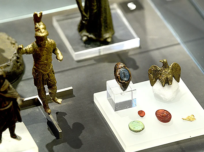 Stadt Land Fluss Blick in Ausstellung  08.JPG