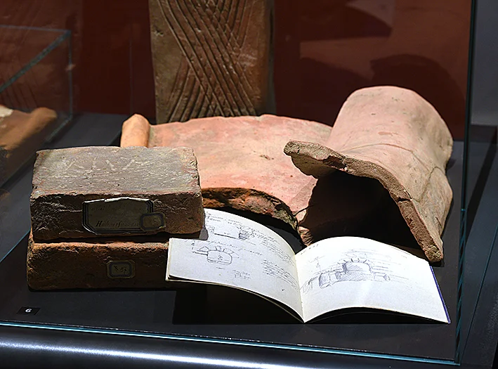 Stadt Land Fluss Blick in Ausstellung  18.JPG