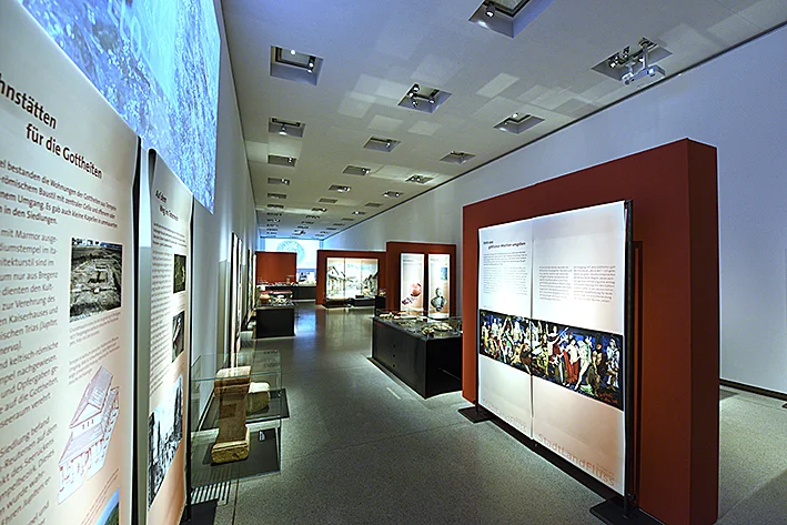 Stadt Land Fluss Blick in Ausstellung  30.JPG