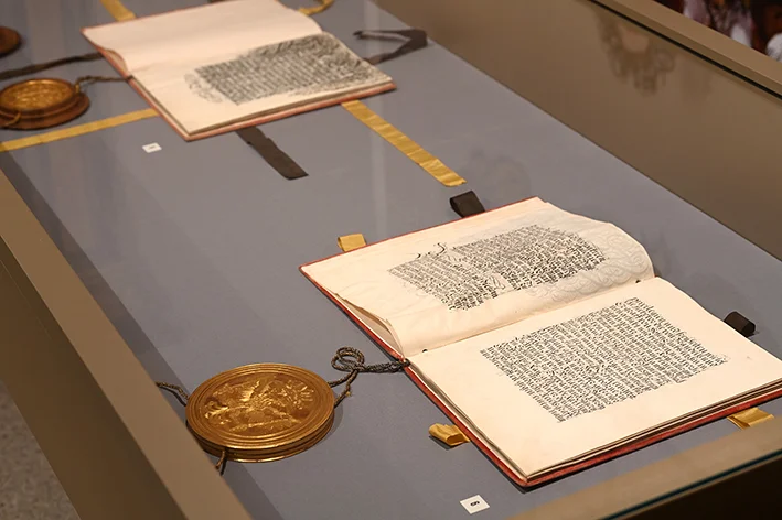 1719 - 300 Jahre Liechtenstein Blick in Sonderausstellung 26.JPG