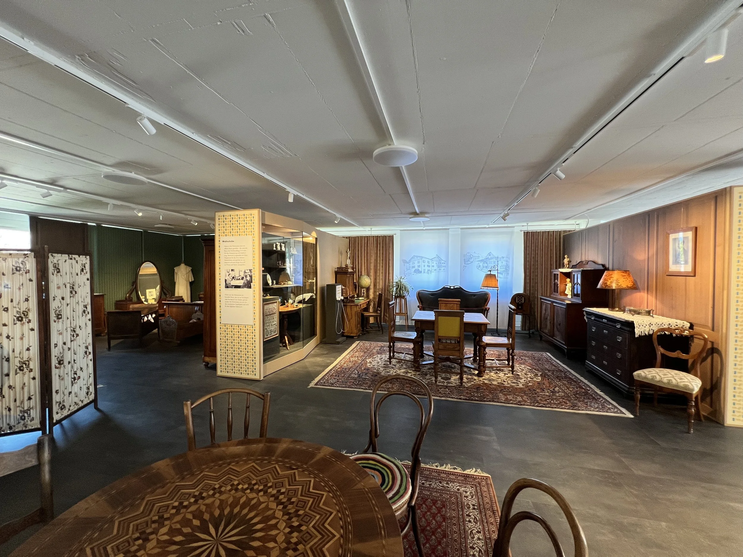 Frauenverein_Vaduz_Museum_DOOZMOOL_gschart_2025-08-26 10.56.07.jpg