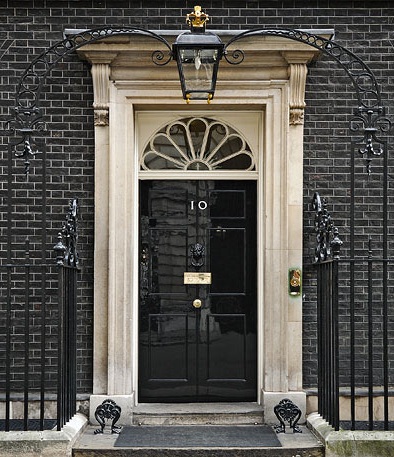 2010_Official_Downing_Street_pic_-_cropped_to_door_arch.jpeg