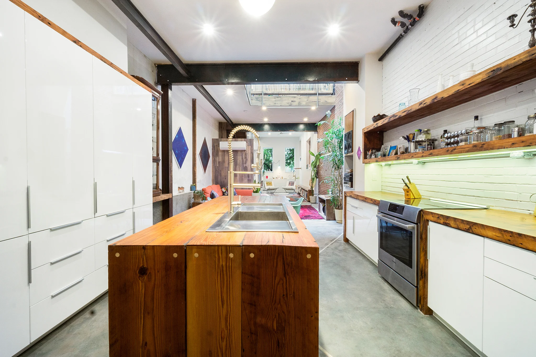 Alexis Etzkorn Jeffery McManon Design 1216 Reed St Phila PA-online-08.jpg