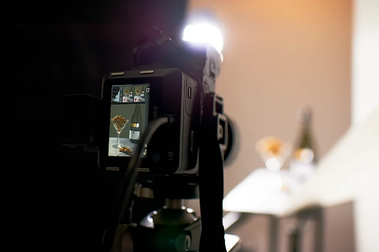 BTS från mitt test av Profoto ProDaylight 400 Air och Cine reflector LITE