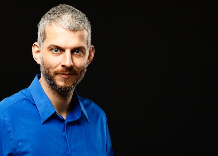 Pressbild på Hampus Brynolf