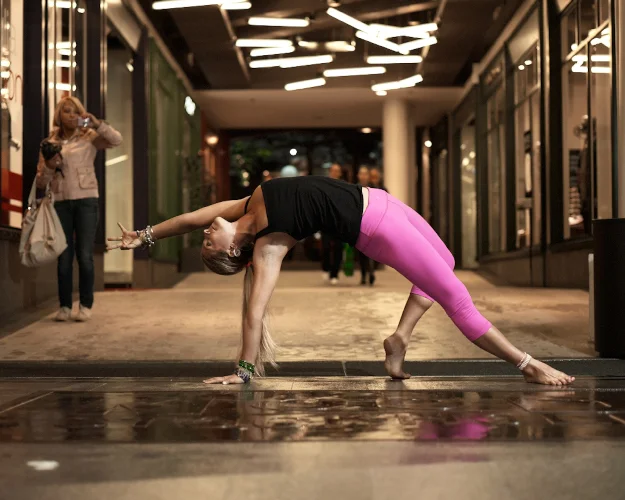 Rachel Bråthén - Yoga Anywhere för Stark magasin