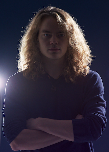 Test av ny ljussättning med Mikko Hyyryläinen