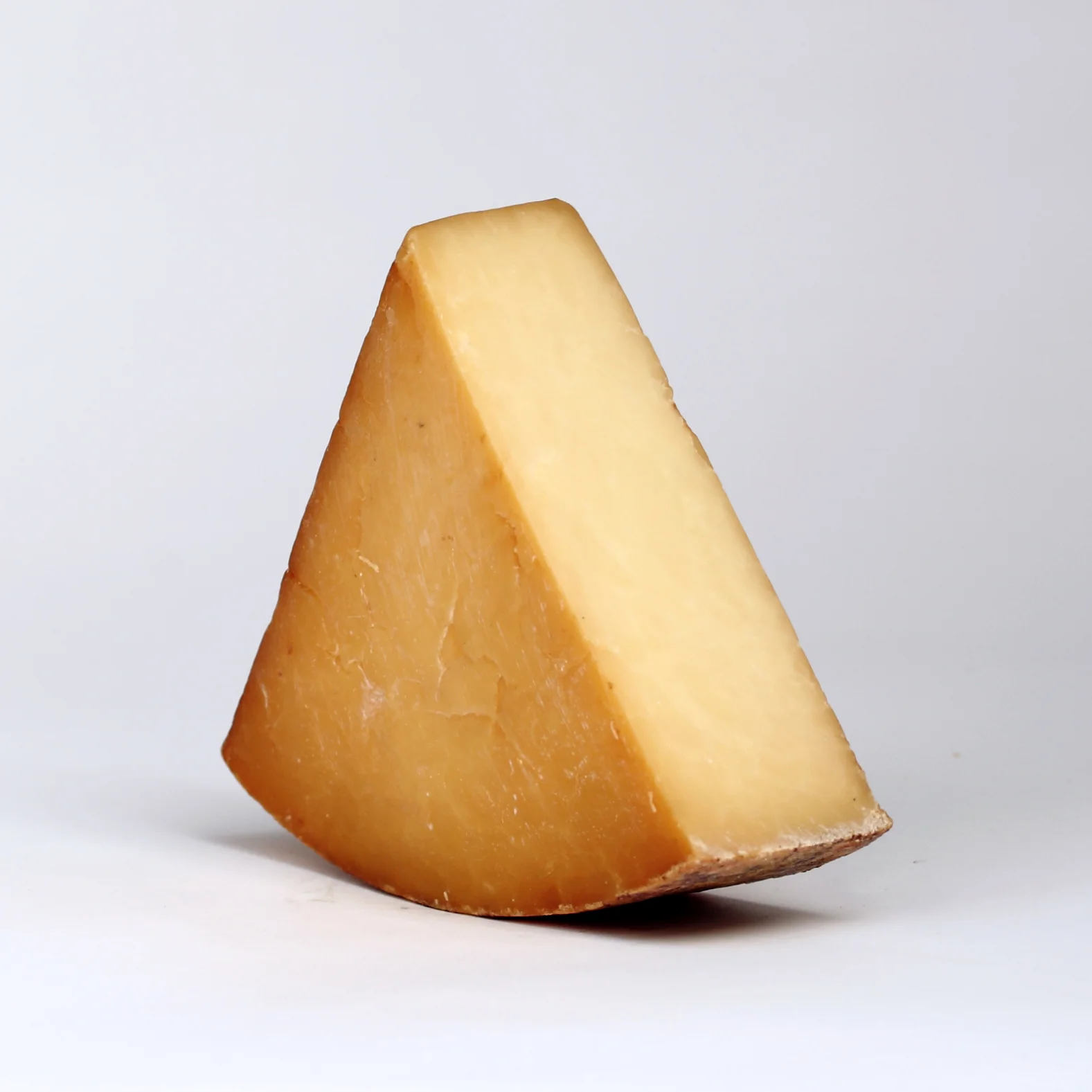 Britain Cow Smoked Montgomery's Cheddar.jpg