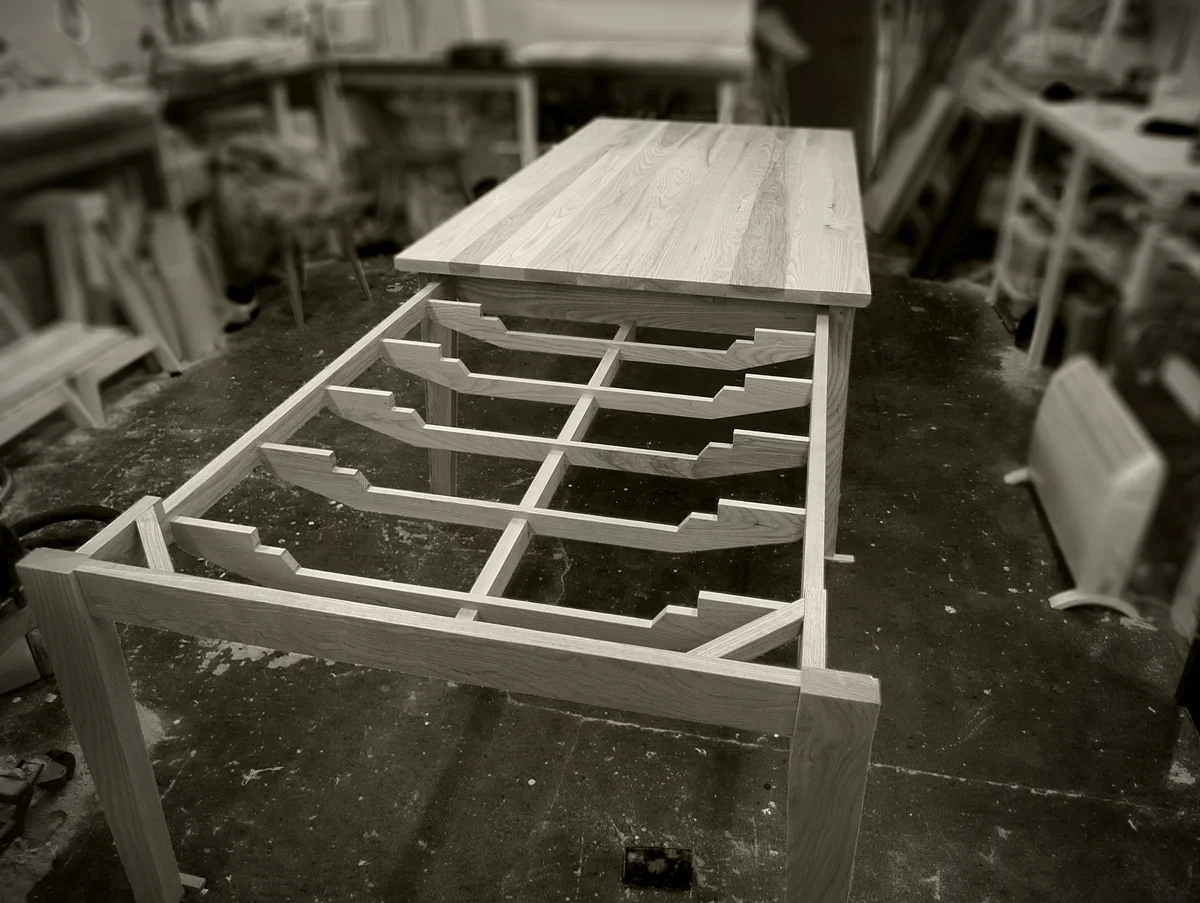 rogue_designs_oxford_extending_table_12_seater_44.jpg